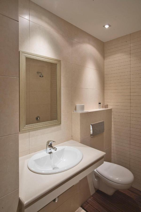 Famous House Hotel Plovdiv Buitenkant foto